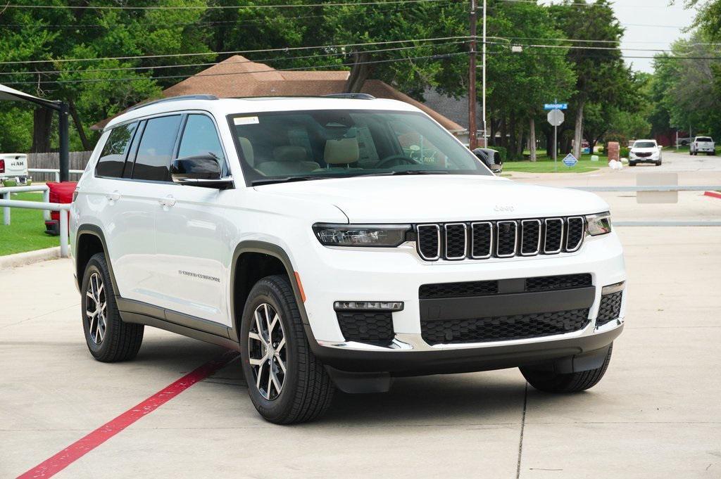 new 2025 Jeep Grand Cherokee L car, priced at $47,572