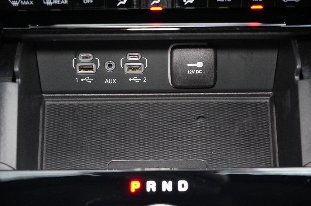 used 2024 Jeep Grand Cherokee car, priced at $29,999