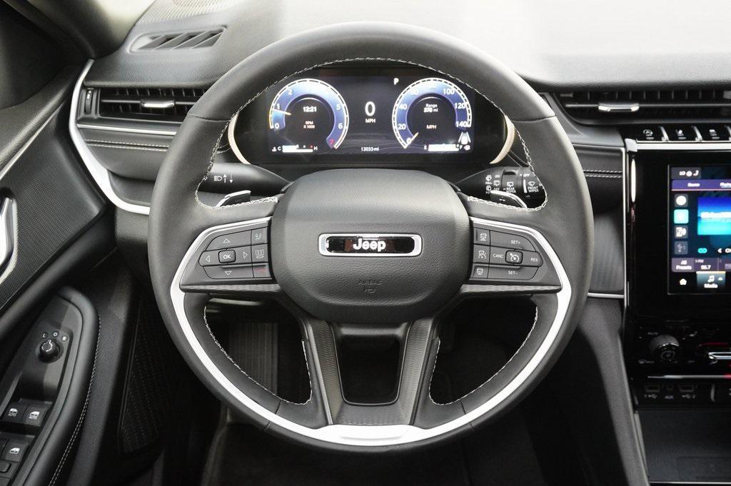 used 2024 Jeep Grand Cherokee car, priced at $29,999