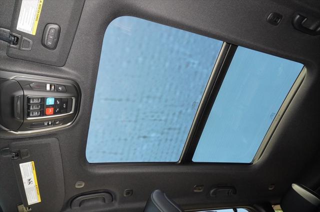 new 2025 Jeep Grand Cherokee car, priced at $44,989