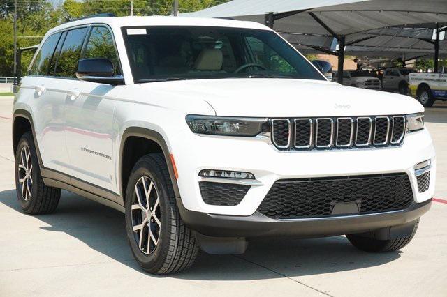 new 2025 Jeep Grand Cherokee car, priced at $45,019