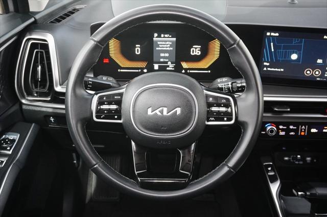 used 2025 Kia Sorento car, priced at $34,999