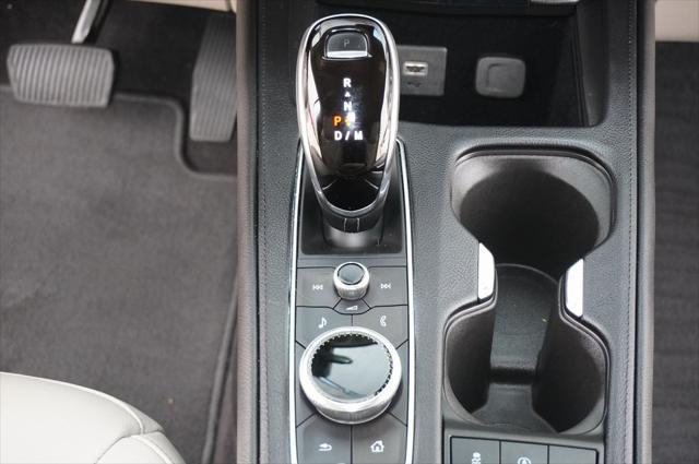 used 2022 Cadillac XT4 car, priced at $27,488