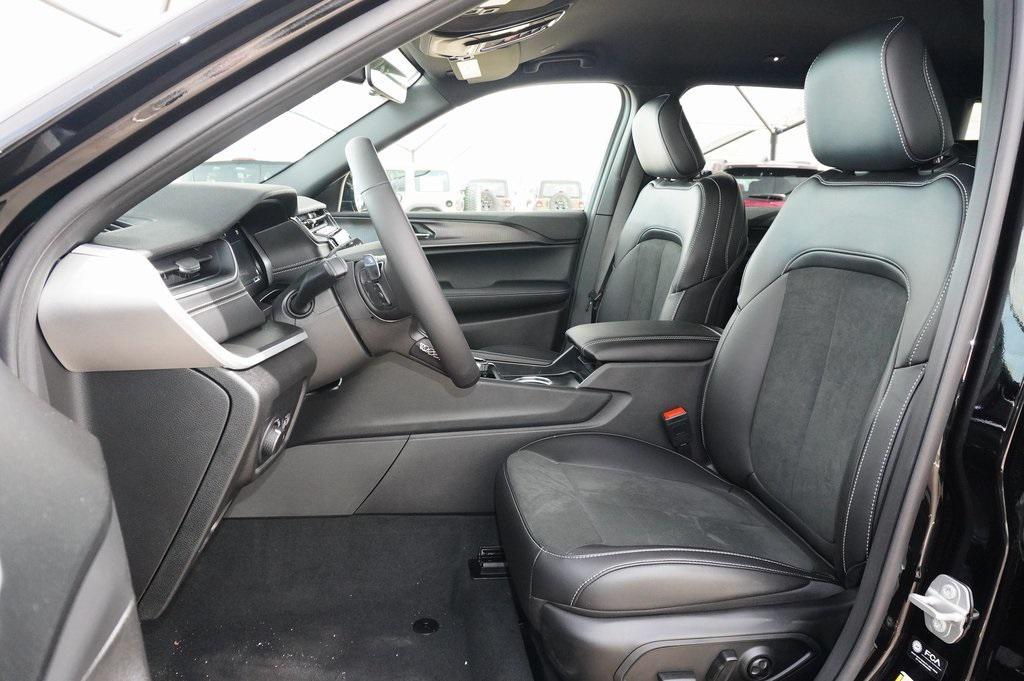 new 2025 Jeep Grand Cherokee L car, priced at $44,838