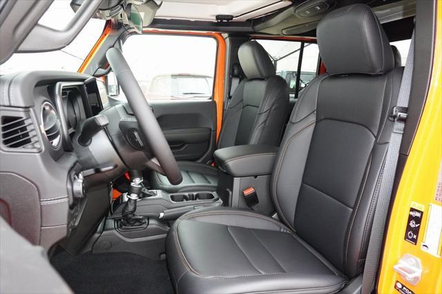 new 2025 Jeep Gladiator car, priced at $45,937