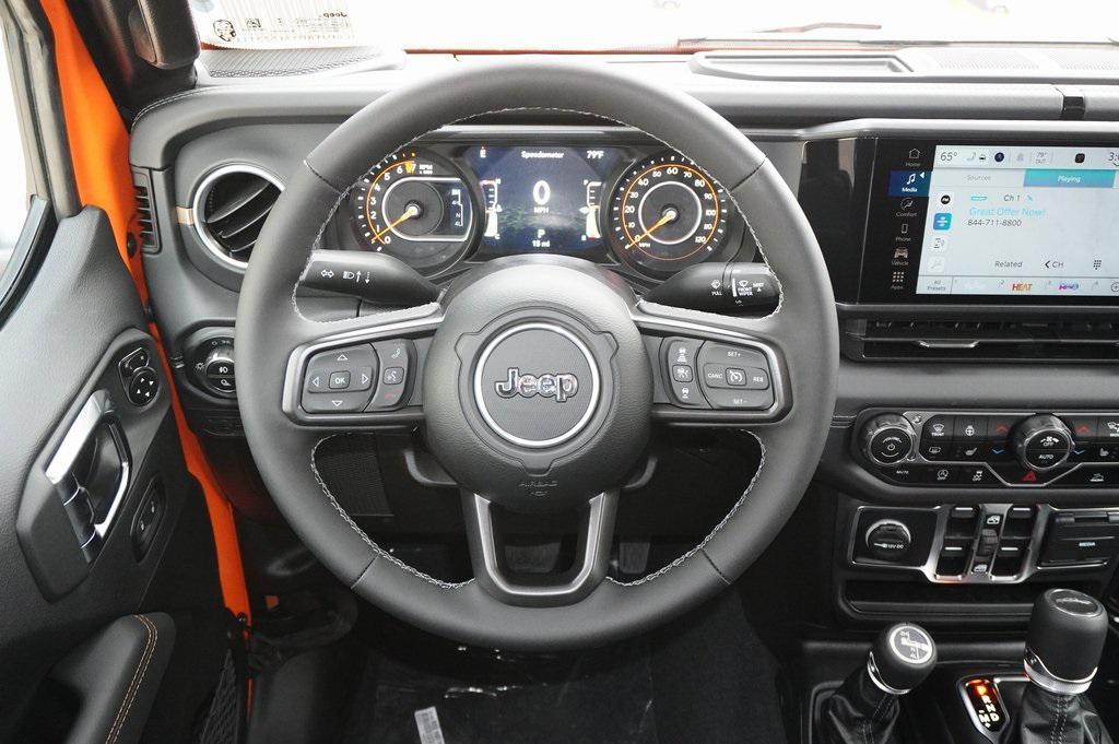 new 2025 Jeep Gladiator car, priced at $43,962