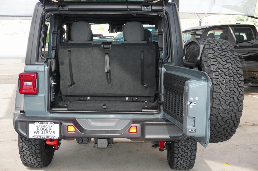 new 2025 Jeep Wrangler car, priced at $48,857