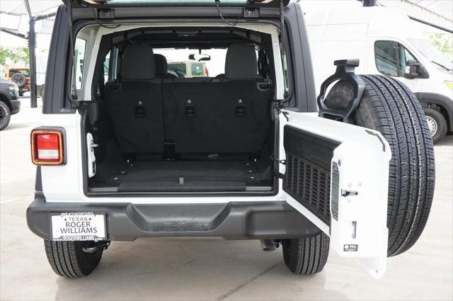 new 2025 Jeep Wrangler car, priced at $38,087