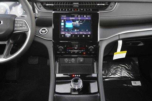 new 2025 Jeep Grand Cherokee car, priced at $40,484