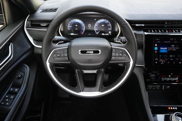 new 2025 Jeep Grand Cherokee car, priced at $40,484
