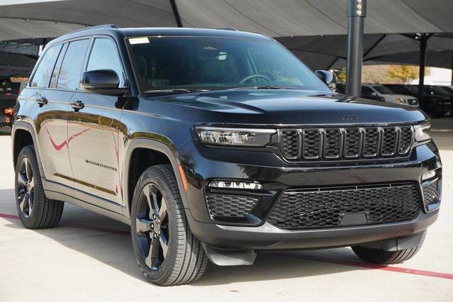 new 2025 Jeep Grand Cherokee car, priced at $48,230