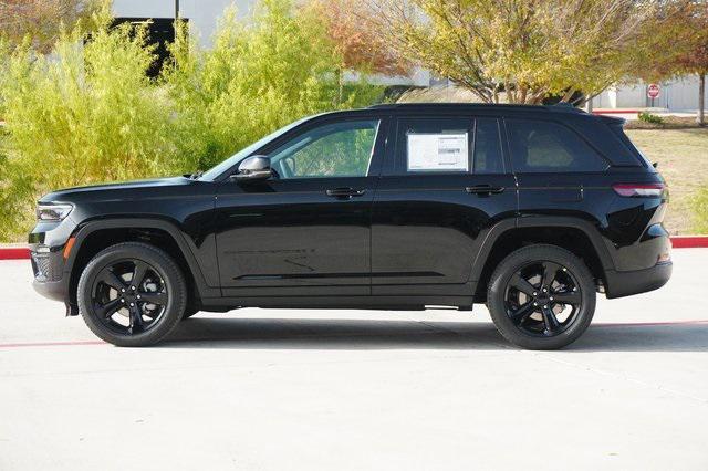 new 2025 Jeep Grand Cherokee car, priced at $48,230