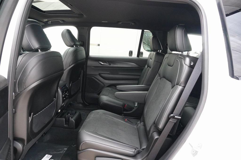 new 2025 Jeep Grand Cherokee L car, priced at $40,116