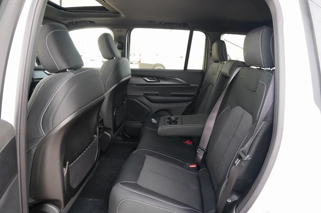new 2025 Jeep Grand Cherokee car, priced at $38,303