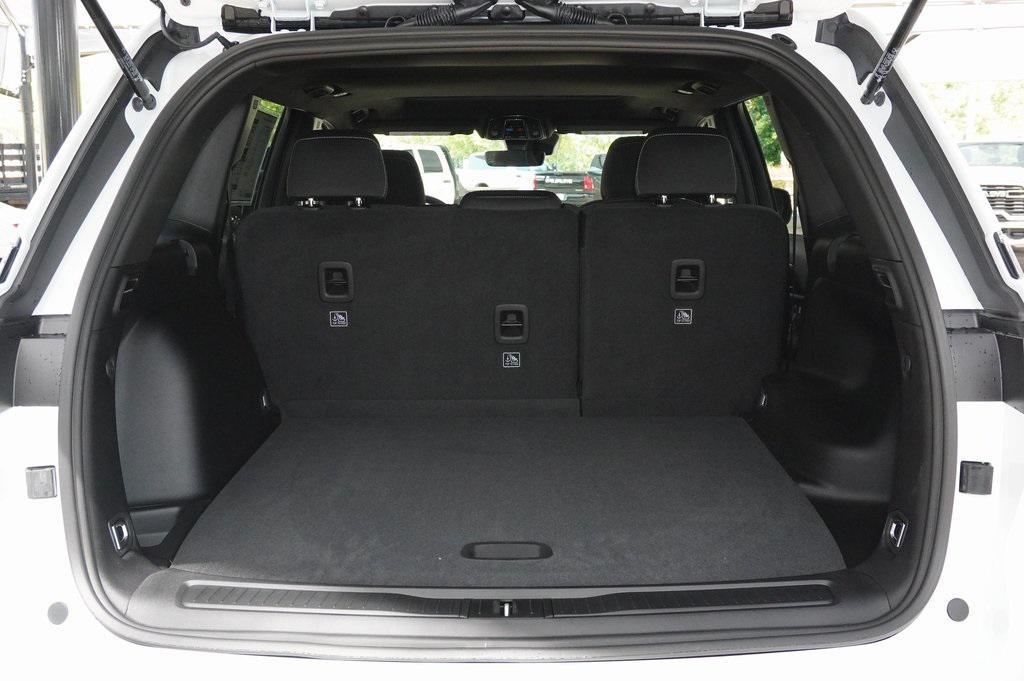 new 2025 Jeep Grand Cherokee car, priced at $38,303