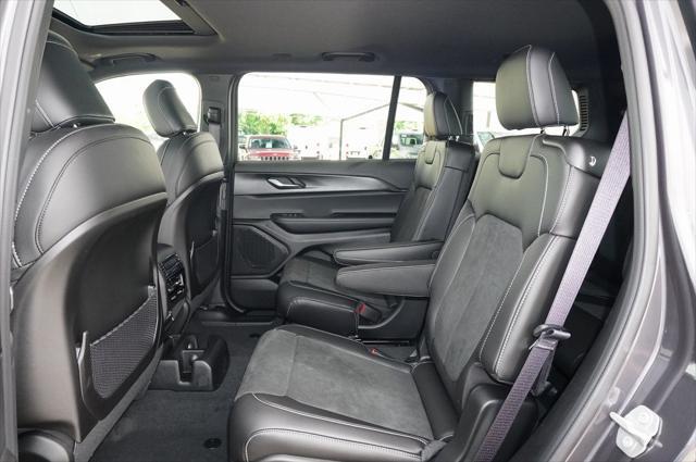 new 2025 Jeep Grand Cherokee L car, priced at $42,234