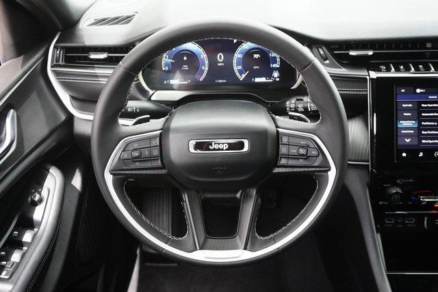 used 2024 Jeep Grand Cherokee car, priced at $32,999