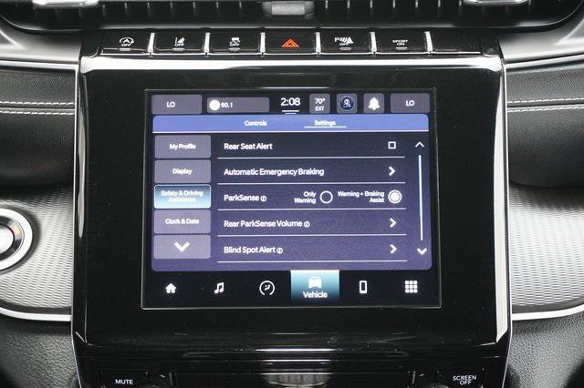 used 2024 Jeep Grand Cherokee car, priced at $32,999