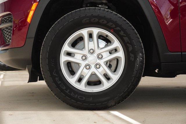 used 2024 Jeep Grand Cherokee car, priced at $32,999