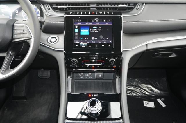 new 2025 Jeep Grand Cherokee L car, priced at $46,000