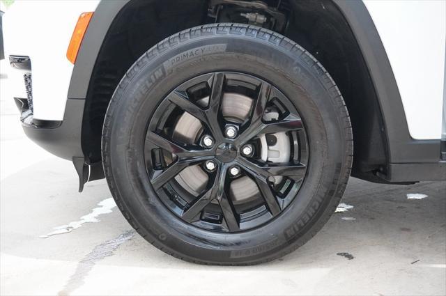 used 2024 Jeep Grand Cherokee L car, priced at $39,134