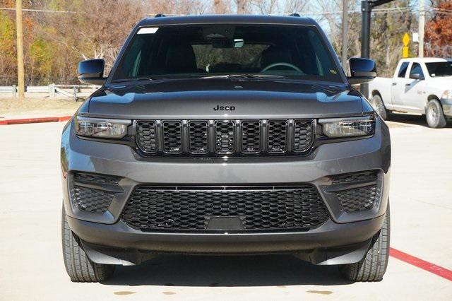 new 2025 Jeep Grand Cherokee car, priced at $42,100