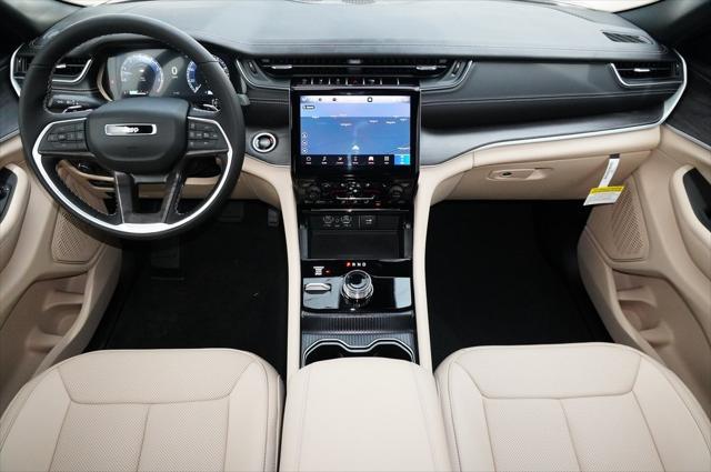 new 2025 Jeep Grand Cherokee L car, priced at $49,197