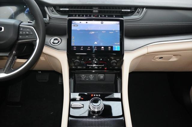 new 2025 Jeep Grand Cherokee L car, priced at $49,197