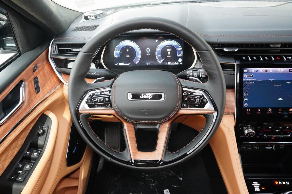new 2025 Jeep Grand Cherokee car, priced at $58,973