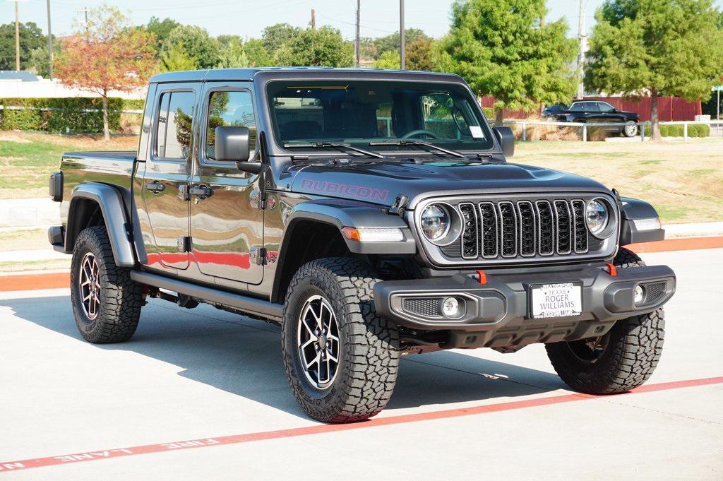 new 2025 Jeep Gladiator car, priced at $48,528