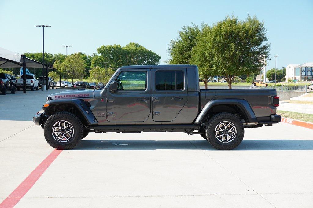 new 2025 Jeep Gladiator car, priced at $48,528