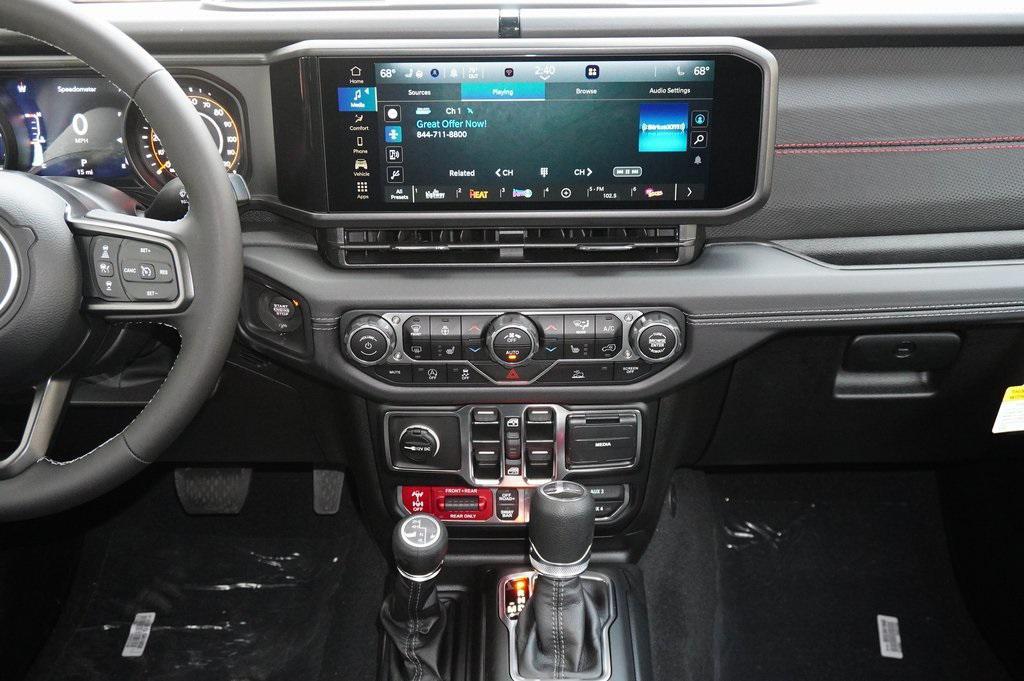 new 2025 Jeep Gladiator car, priced at $48,528