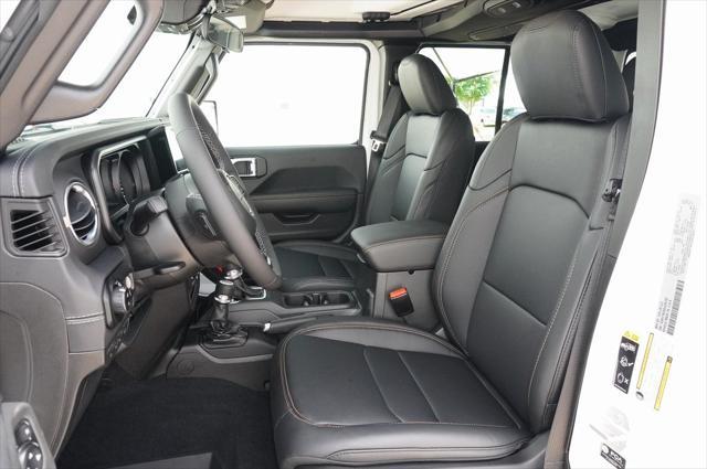 new 2025 Jeep Gladiator car, priced at $43,646