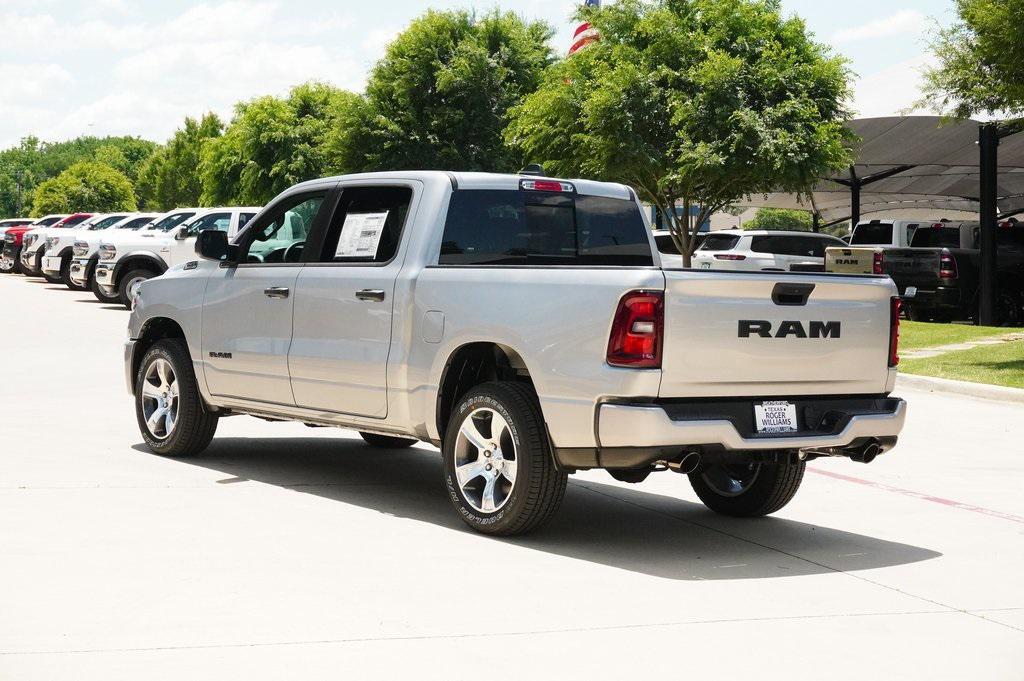 new 2025 Ram 1500 car, priced at $43,582