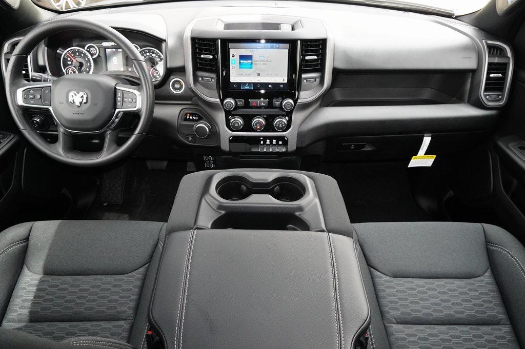 new 2025 Ram 1500 car, priced at $43,582