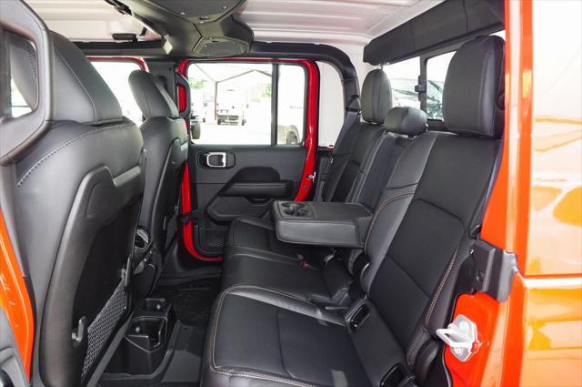 new 2025 Jeep Gladiator car, priced at $46,570