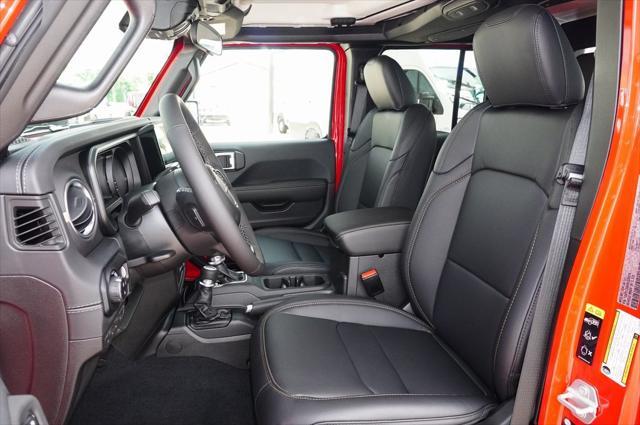 new 2025 Jeep Gladiator car, priced at $46,570