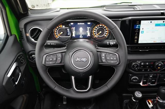 new 2025 Jeep Gladiator car, priced at $42,718