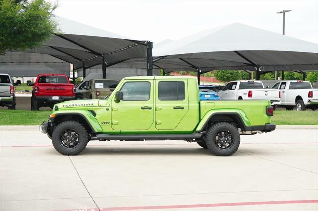 new 2025 Jeep Gladiator car, priced at $42,718