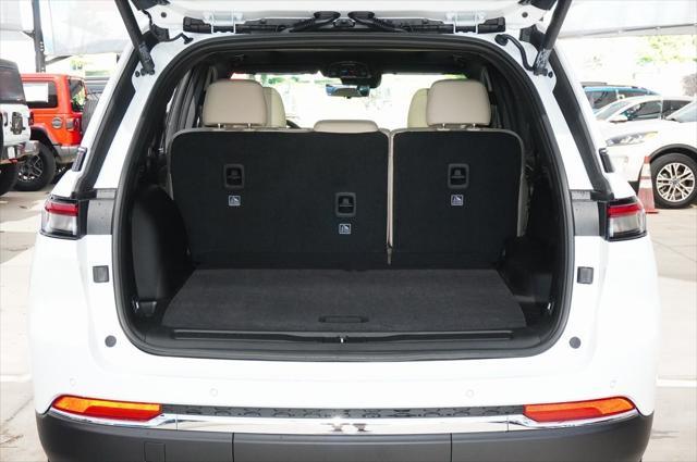 new 2025 Jeep Grand Cherokee car, priced at $44,471
