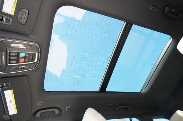 new 2025 Jeep Grand Cherokee car, priced at $44,471