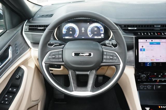new 2025 Jeep Grand Cherokee car, priced at $44,471