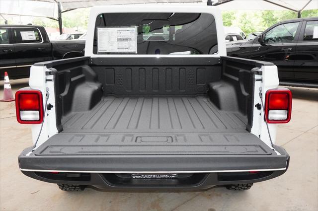 new 2025 Jeep Gladiator car, priced at $45,171
