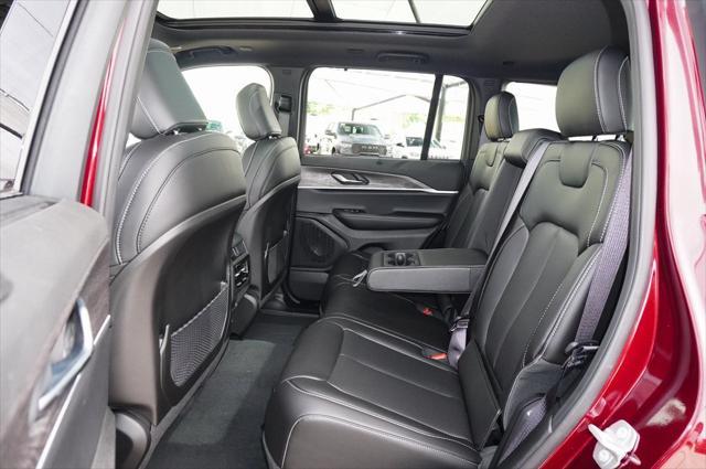 new 2025 Jeep Grand Cherokee car, priced at $47,603