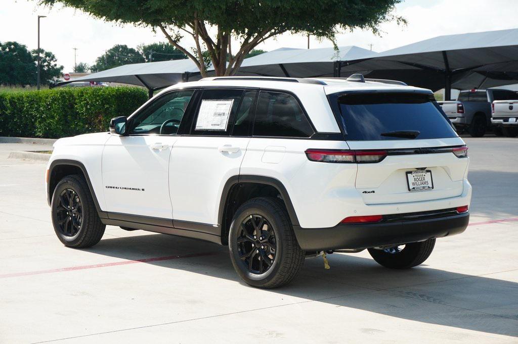 new 2025 Jeep Grand Cherokee car, priced at $41,216