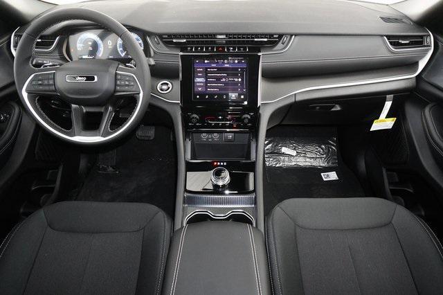 new 2025 Jeep Grand Cherokee L car, priced at $36,075