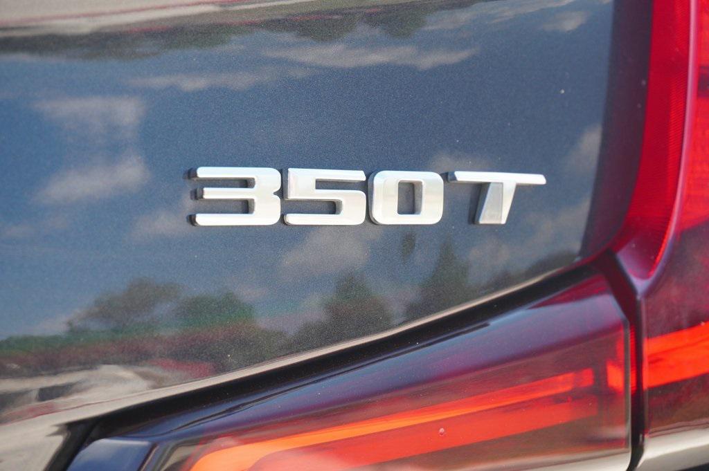 used 2023 Cadillac XT4 car, priced at $24,588