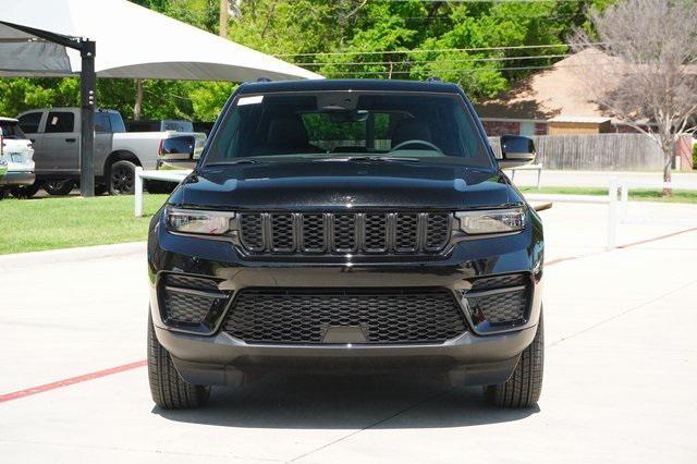 new 2025 Jeep Grand Cherokee car, priced at $41,600