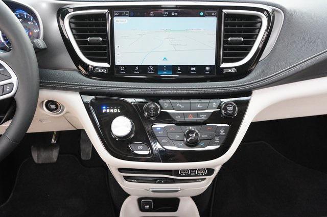 used 2024 Chrysler Pacifica car, priced at $38,999