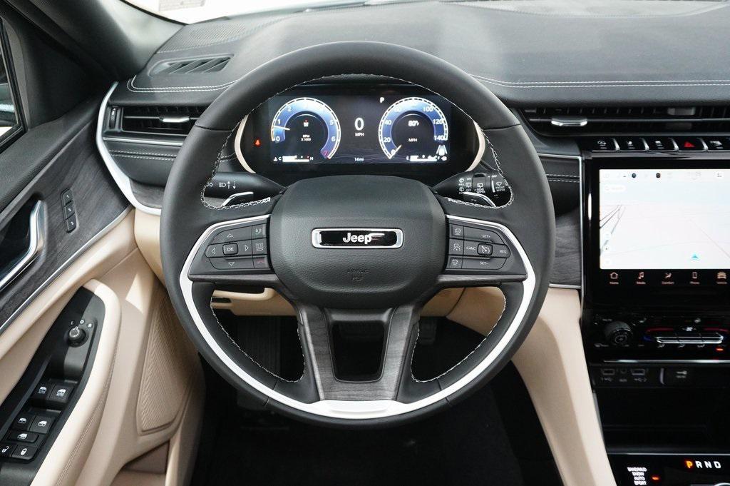 new 2025 Jeep Grand Cherokee car, priced at $40,968